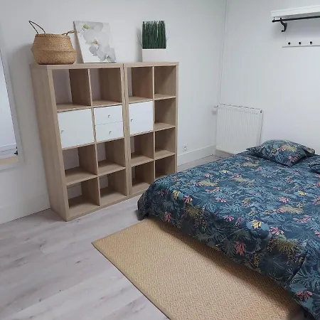 アパート Golf Confort 83 M2 ミリベル